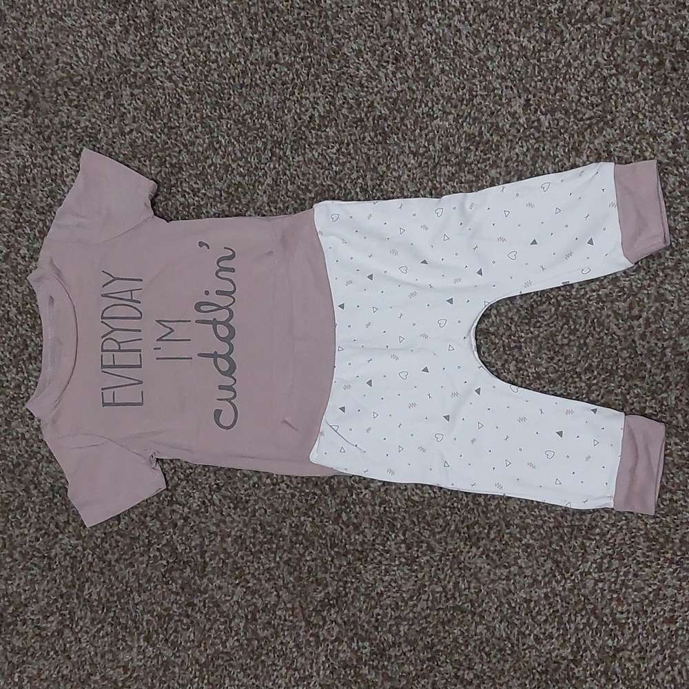 "Everyday I'm Cuddlin" Emily and Oliver Outfit